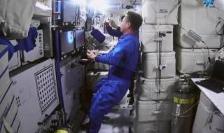 空间站新一批快递放门口了 天舟六号与空间站完成对接